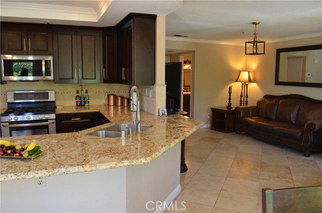 25592 Aragon Way, Yorba Linda CA: https://media.crmls.org/medias/7db13aef-54ad-4712-8d86-ad847a6cf0db.jpg