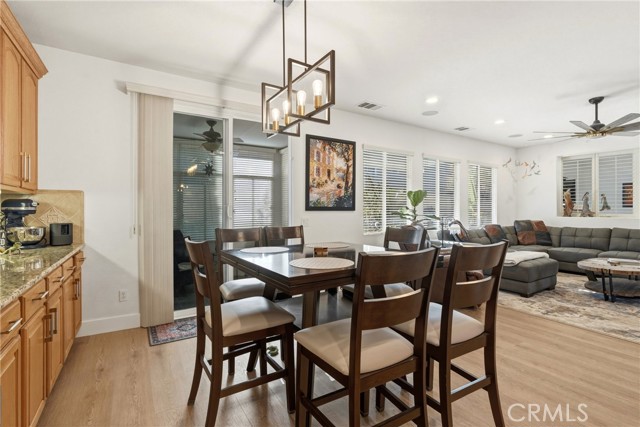 Detail Gallery Image 9 of 67 For 12343 Black Horse, Corona,  CA 91752 - 3 Beds | 3 Baths