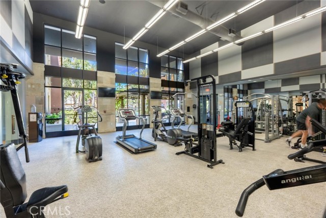24595 Town Center Drive, Valencia CA: https://media.crmls.org/medias/7db42a02-e1c9-47fc-bbb1-8708a61f5c68.jpg