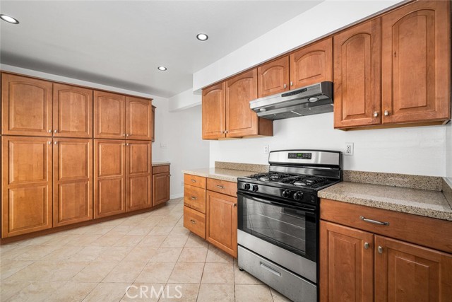 Detail Gallery Image 16 of 40 For 8798 Valley View #B,  Buena Park,  CA 90620 - 2 Beds | 1/1 Baths