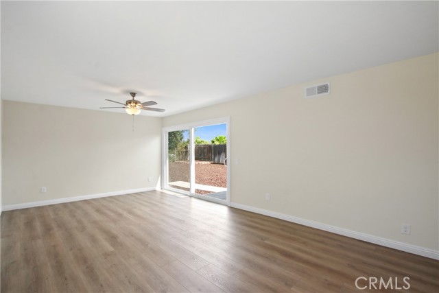 Detail Gallery Image 3 of 21 For 1683 Lark, Corona,  CA 92882 - 4 Beds | 1/1 Baths