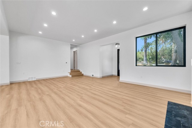 Detail Gallery Image 7 of 39 For 5090 Rockledge, Riverside,  CA 92506 - 5 Beds | 4 Baths