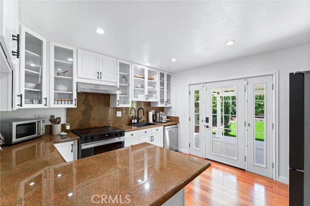 27231 Eastridge Drive, Lake Forest CA: https://media.crmls.org/medias/7db5e96e-3062-4918-a8ac-8ec66d49a84c.jpg