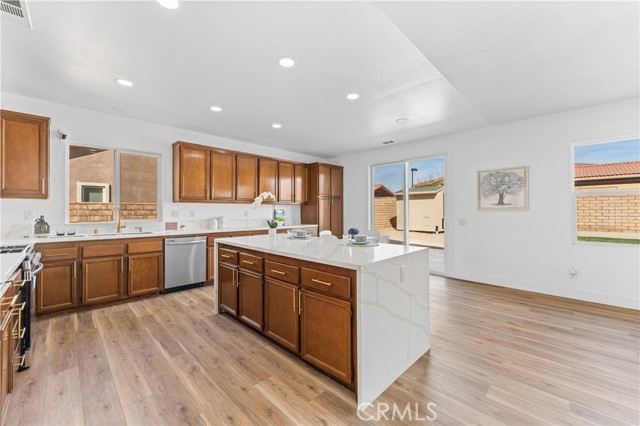 Detail Gallery Image 26 of 69 For 37920 Pisces Cir, Palmdale,  CA 93552 - 5 Beds | 4 Baths