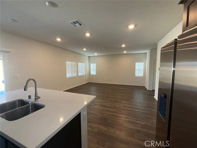 Detail Gallery Image 9 of 38 For 14180 Astra St, Moreno Valley,  CA 92555 - 4 Beds | 2/1 Baths