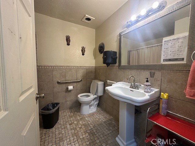 Image 11 of 12 For 6675 Valley Drive