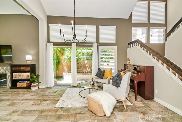 19 Las Cruces, Irvine CA: https://media.crmls.org/medias/7db82b94-1470-4fb4-b645-ec9c6b624802.jpg