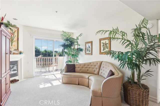 Detail Gallery Image 14 of 41 For 14343 Burbank Bld #301,  Sherman Oaks,  CA 91401 - 3 Beds | 2 Baths