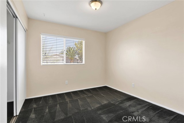 Detail Gallery Image 14 of 43 For 14221 Surrey Ct, Victorville,  CA 92394 - 3 Beds | 2 Baths