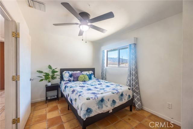 Detail Gallery Image 6 of 29 For 73390 El Paseo Dr, Twentynine Palms,  CA 92277 - 4 Beds | 2 Baths