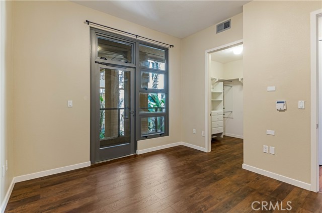 133 The Promenade N, Long Beach CA: https://media.crmls.org/medias/7dba5bf9-6e5c-4e58-9f1c-963496dfb1d1.jpg