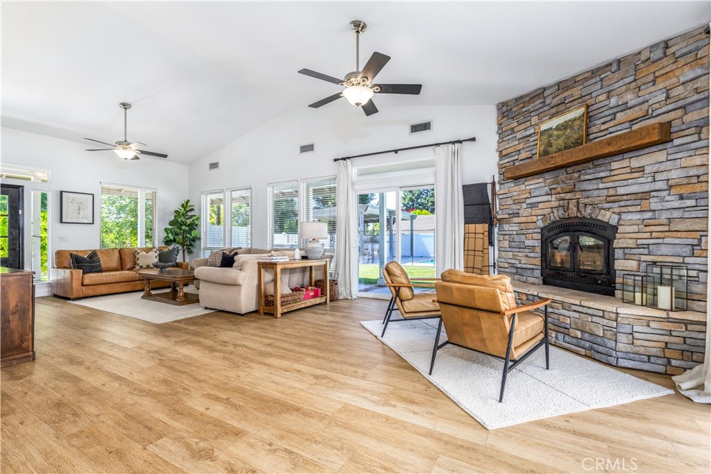 1307 Crown Way