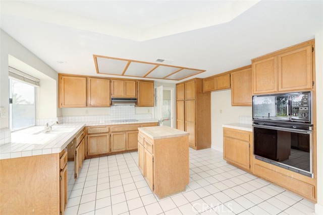 Detail Gallery Image 15 of 33 For 30 Center Ct, Laguna Niguel,  CA 92677 - 4 Beds | 3 Baths