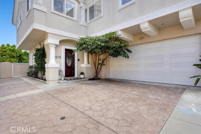 1817 Clark Lane, Redondo Beach CA: https://media.crmls.org/medias/7dbae866-e1af-4802-8bba-60ec4e63f8a8.jpg