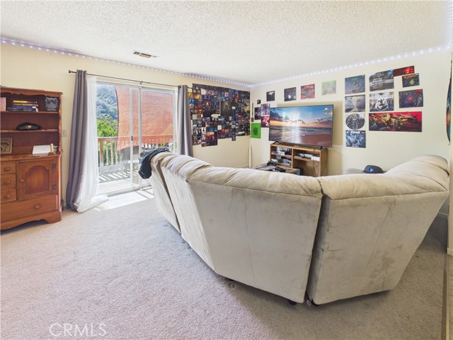 Detail Gallery Image 3 of 35 For 5035 Jones, Mariposa,  CA 95338 - 3 Beds | 2 Baths