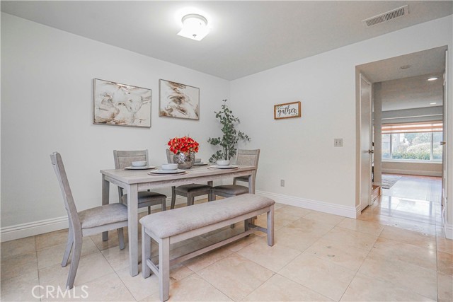 Detail Gallery Image 13 of 45 For 17721 Norwalk #11,  Artesia,  CA 90701 - 3 Beds | 2/1 Baths