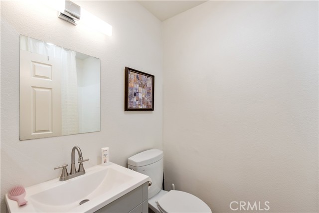Detail Gallery Image 10 of 21 For 450 E 4th #416,  Santa Ana,  CA 92701 - 2 Beds | 2 Baths