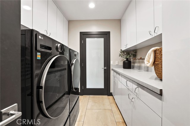 Detail Gallery Image 58 of 75 For 10372 Crawford Canyon Rd, Santa Ana,  CA 92705 - 5 Beds | 7/1 Baths