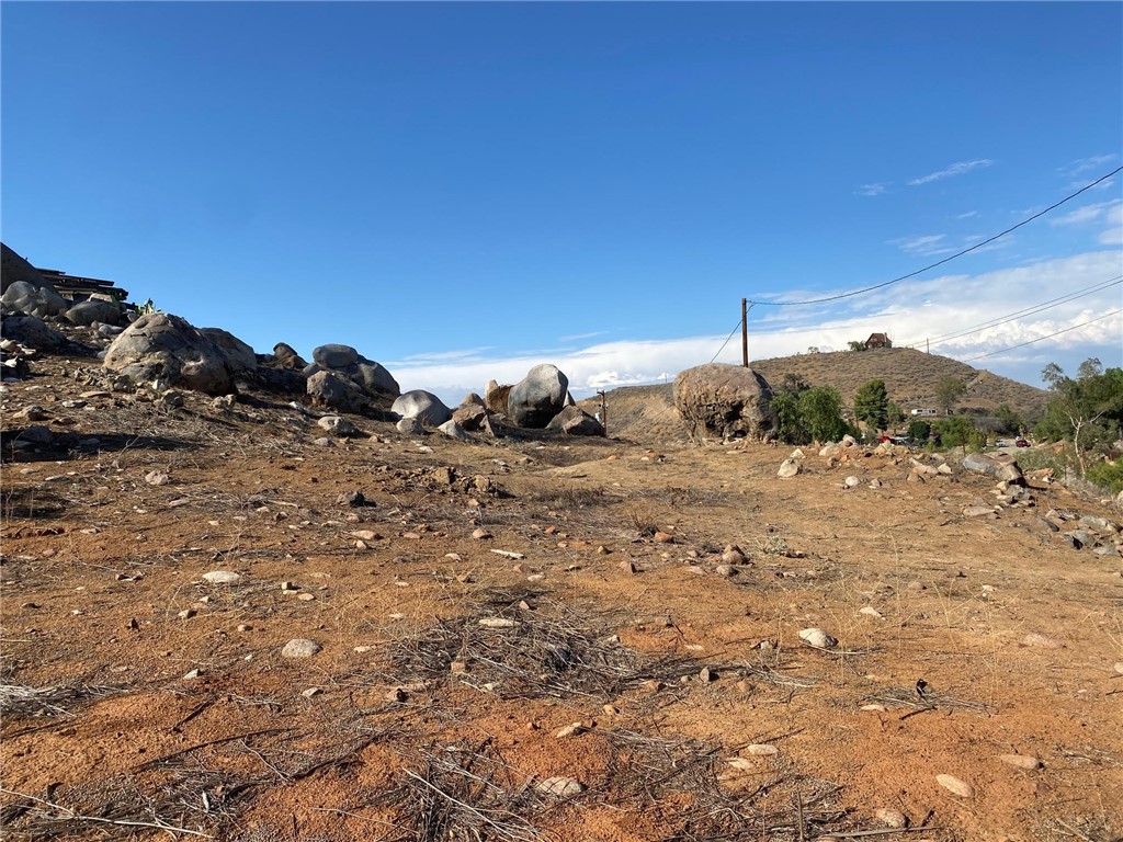 1 Lookout Circle, Perris, California 92570, ,Land,For Sale,1 Lookout Circle,CRIG22217184