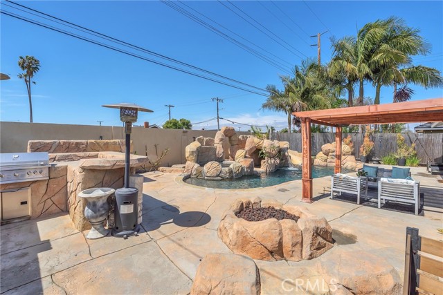 Detail Gallery Image 10 of 65 For 17267 Santa Isabel, Fountain Valley,  CA 92708 - 4 Beds | 2 Baths