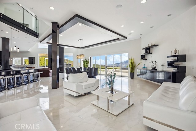 Detail Gallery Image 9 of 43 For 22810 Hidden Hills Rd, Yorba Linda,  CA 92887 - 5 Beds | 5/2 Baths