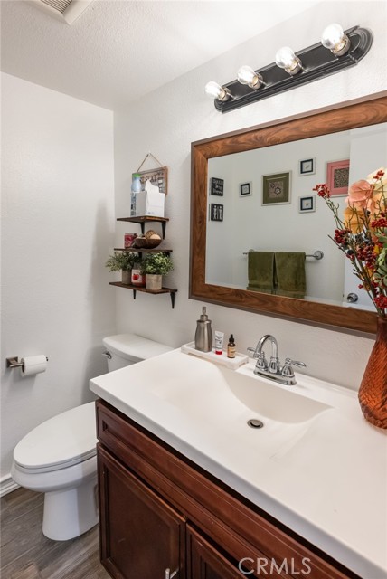 9936 Reseda Boulevard, 42 photo 5