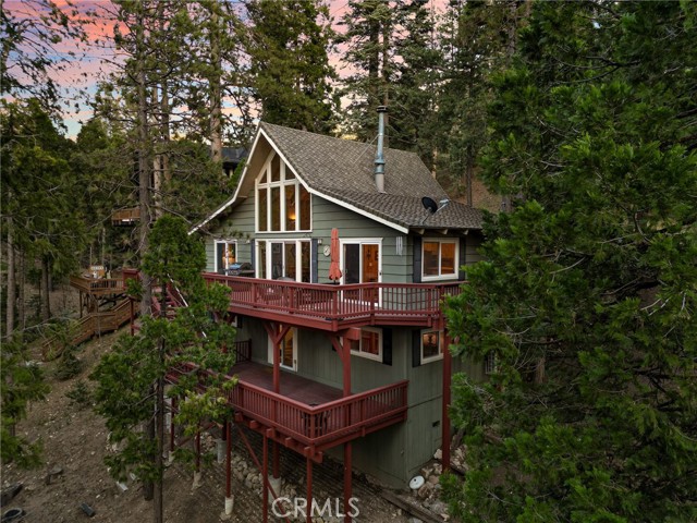 Detail Gallery Image 3 of 44 For 26974 Tunnel Dr, Lake Arrowhead,  CA 92352 - 3 Beds | 2 Baths