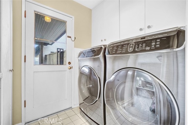 Detail Gallery Image 8 of 21 For 530 N. Stanford Ave, Fullerton,  CA 92831 - 4 Beds | 3 Baths