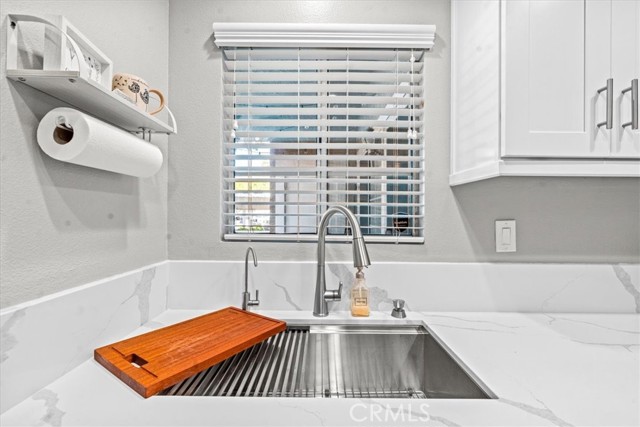 28 Via Terrano, Rancho Santa Margarita CA: https://media.crmls.org/medias/7dbfcc39-6167-45e6-90f9-f8bb0bfc40e8.jpg