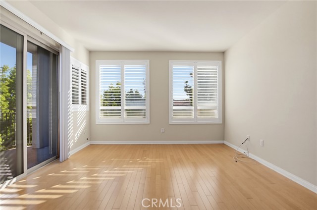 2742 Cabrillo Avenue, 212 photo 4
