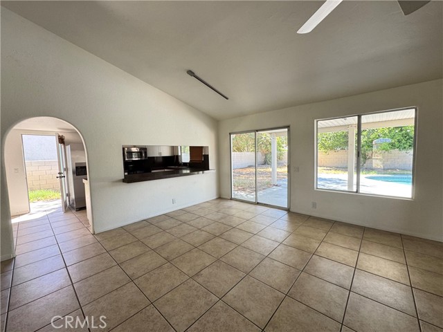 68305 Encinitas Road, Cathedral City CA: https://media.crmls.org/medias/7dc0ee56-3a1a-4c94-a9f7-5d073f13ee23.jpg