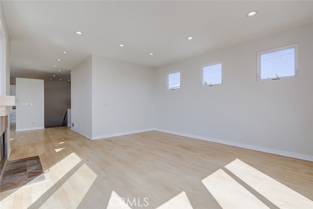 4419 Crest Drive, Manhattan Beach, California 90266, 3 Bedrooms Bedrooms, ,3 BathroomsBathrooms,Residential,Sold,Crest,SB22220114