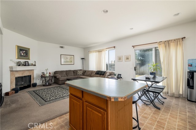 Detail Gallery Image 10 of 32 For 1411 Pinewood Dr, Corona,  CA 92881 - 4 Beds | 2 Baths