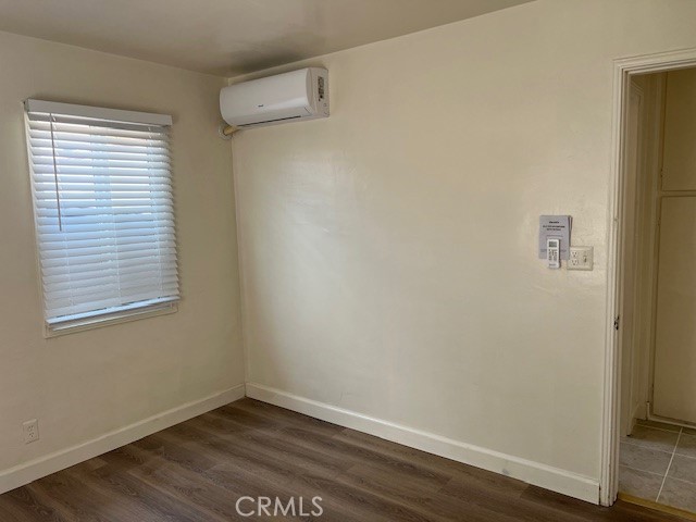 211 N Alhambra Avenue, Monterey Park CA: https://media.crmls.org/medias/7dc2e623-2aeb-494d-a21d-7f1cdfd00f50.jpg