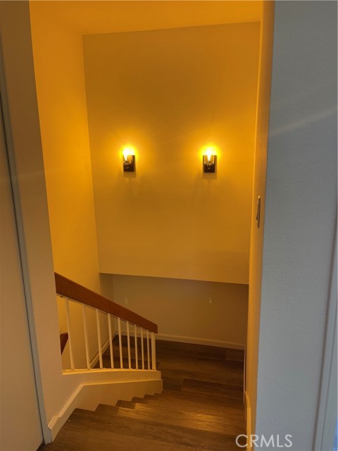 Detail Gallery Image 9 of 10 For 380 W Wilson #E106,  Costa Mesa,  CA 92627 - 3 Beds | 3 Baths