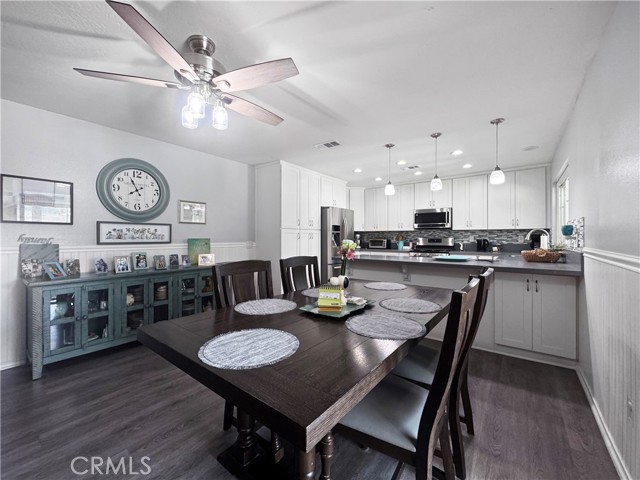 Detail Gallery Image 3 of 31 For 19891 Athenon Ave, Perris,  CA 92570 - 4 Beds | 2 Baths