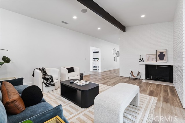 Detail Gallery Image 7 of 28 For 3000 Country Club, Costa Mesa,  CA 92626 - 4 Beds | 4/1 Baths