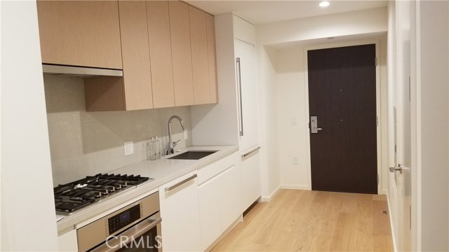 877 Francisco Street, Los Angeles CA: https://media.crmls.org/medias/7dc571ab-9751-4d56-a51e-084f553aeb18.jpg