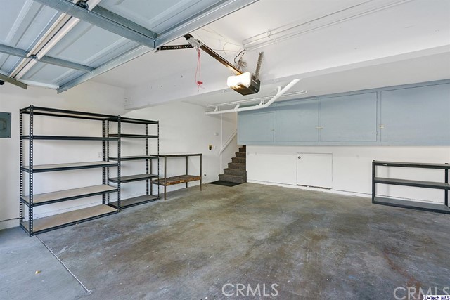 2 Bed Home for Sale in Sherman Oaks, California