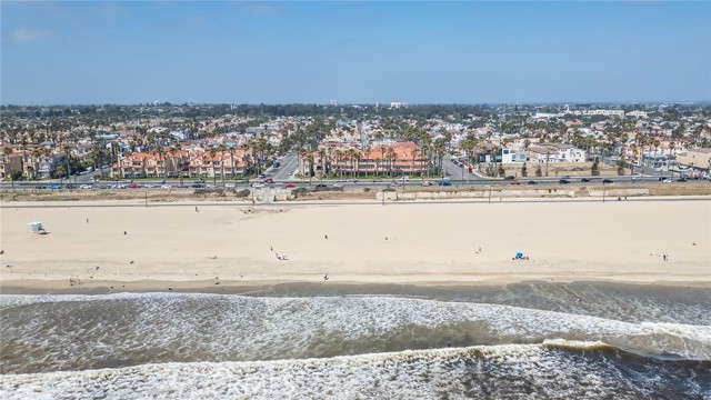 Detail Gallery Image 47 of 47 For 2000 Pacific Coast Hwy #203,  Huntington Beach,  CA 92648 - 1 Beds | 1 Baths