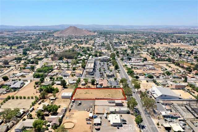 Detail Gallery Image 15 of 21 For 866 6th St, Norco,  CA 92860 - – Beds | – Baths