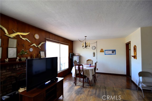1435 E Rosewood Avenue, Anaheim CA: https://media.crmls.org/medias/7dc8b904-3ced-4bee-a750-85e20520836d.jpg