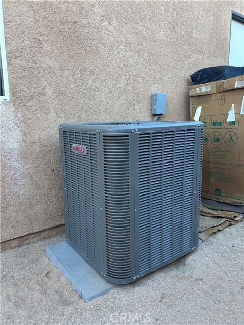 71578 Florida Drive, 29 Palms CA: https://media.crmls.org/medias/7dc92816-b26c-4f84-854b-7441fb6658e0.jpg