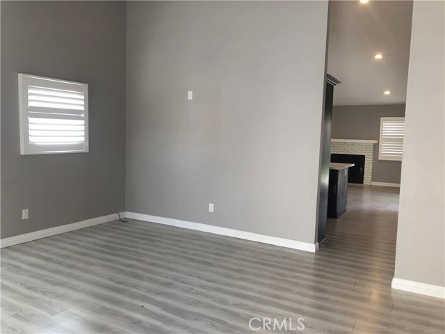 Detail Gallery Image 2 of 9 For 17946 Fairfax, Fontana,  CA 92336 - 4 Beds | 2 Baths