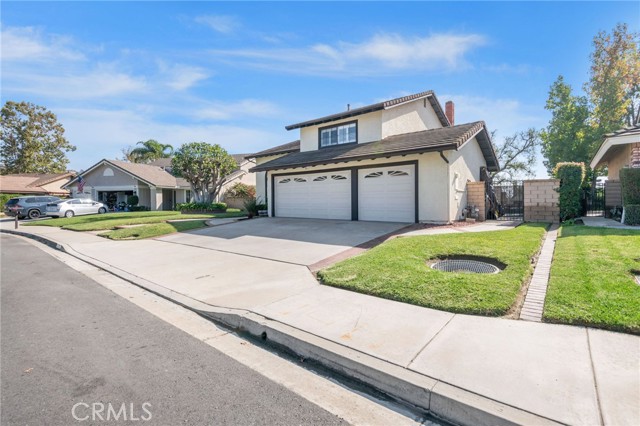 Detail Gallery Image 4 of 51 For 21162 via Lugo, Yorba Linda,  CA 92887 - 4 Beds | 3 Baths