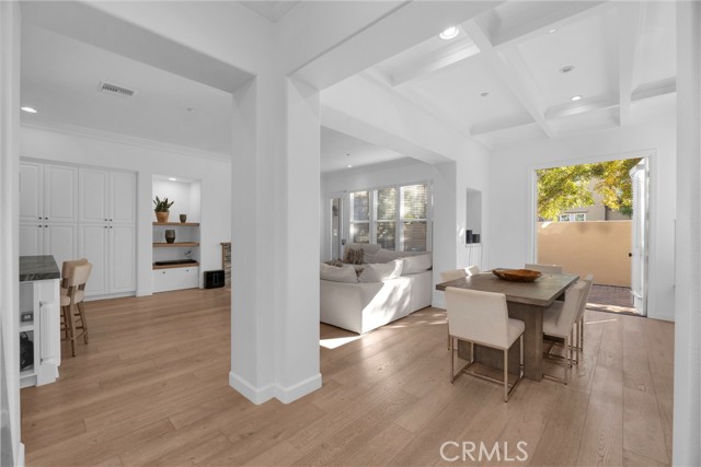 Detail Gallery Image 12 of 61 For 21331 Balerma Ln, Huntington Beach,  CA 92648 - 4 Beds | 3/1 Baths