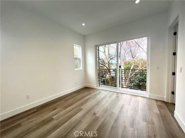 5232 Tilden Avenue photo 7