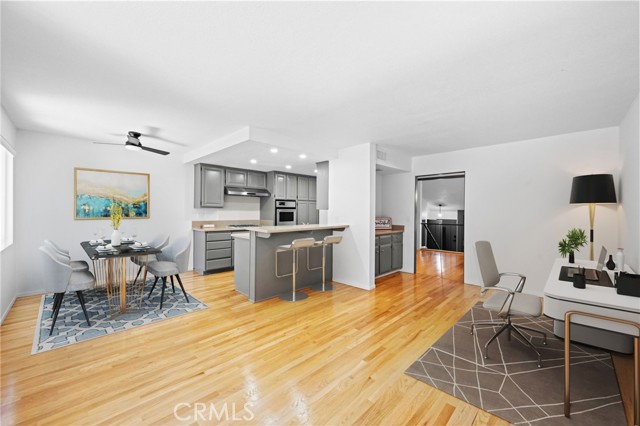 4320 Glencoe Avenue, Marina del Rey CA: https://media.crmls.org/medias/7dcdb338-1517-4d41-ad98-04da81c78e1e.jpg