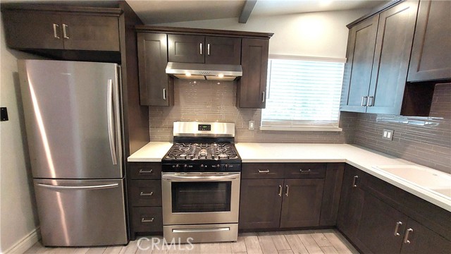 Detail Gallery Image 17 of 35 For 8649 Cantaloupe Ave, Panorama City,  CA 91402 - 3 Beds | 3 Baths