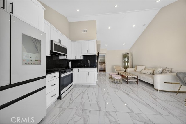 Detail Gallery Image 35 of 64 For 4926 Greenbush Ave, Sherman Oaks,  CA 91423 - – Beds | – Baths